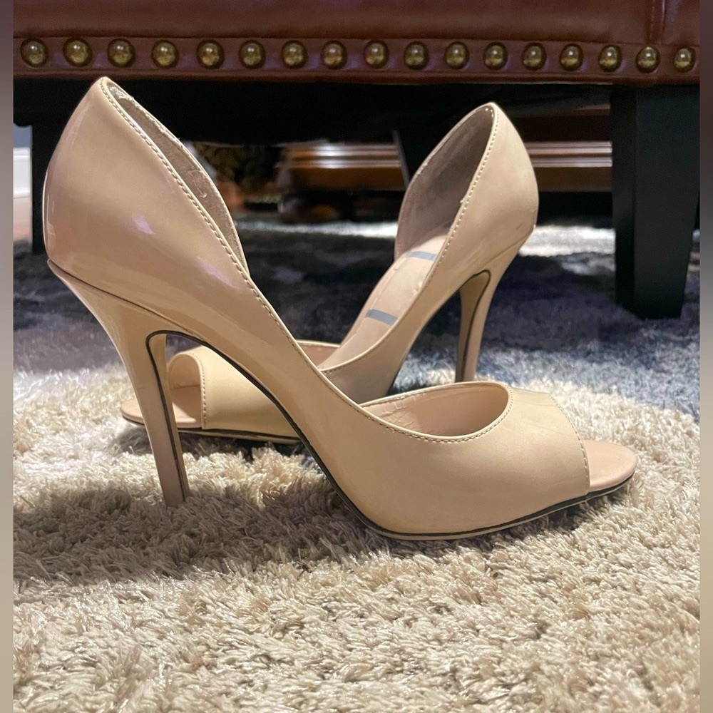 Elle Peep Toe Pumps